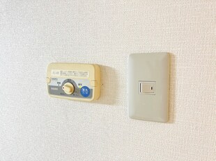 永田2丁目10番連棟貸家の物件内観写真